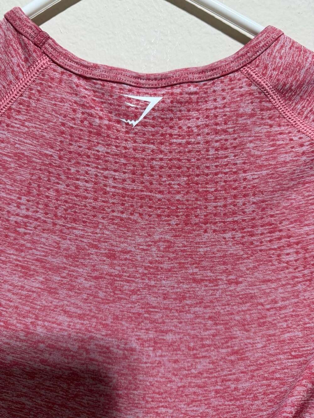 Gymshark Vital Seamless Long Sleeve Crop Top Red - Picture 4 of 4